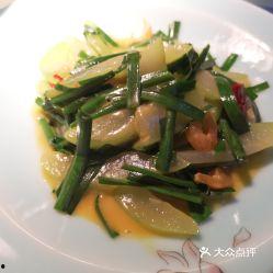蒲瓜中间有点黑可以吃吗,可食用还是弃之？
