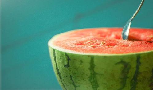 今日的瓜什么梗,揭秘网络热梗背后的故事