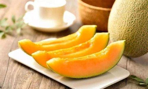 黑蜜瓜不熟能不能炒菜吃,炒菜食用之谜揭晓