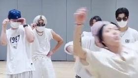 黑某人吃瓜群众,吃瓜群众的视角揭秘娱乐圈风云