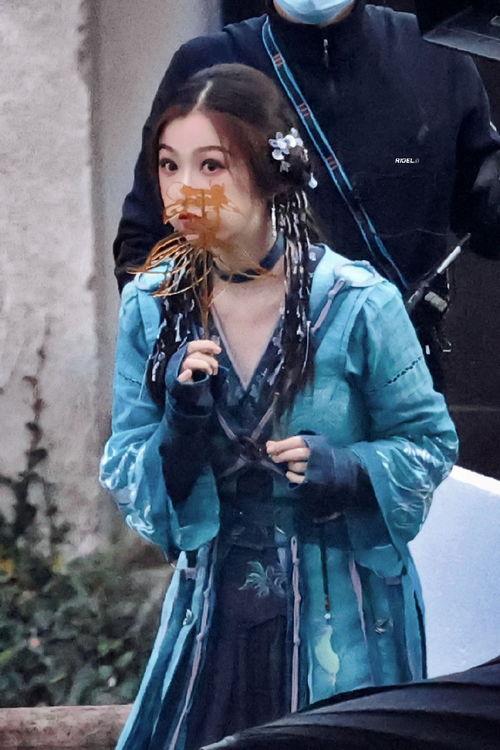 黑料吃瓜井,黑料吃瓜井，揭秘明星背后的真相