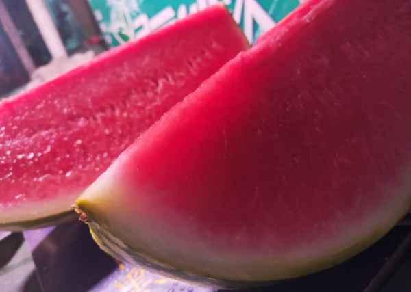 今日份吃瓜有点撑的说说心情,胃胀心情随笔